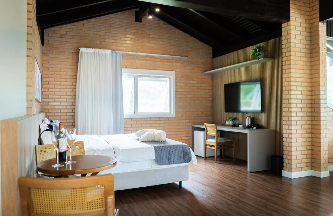Village Du Lac Hotel-1